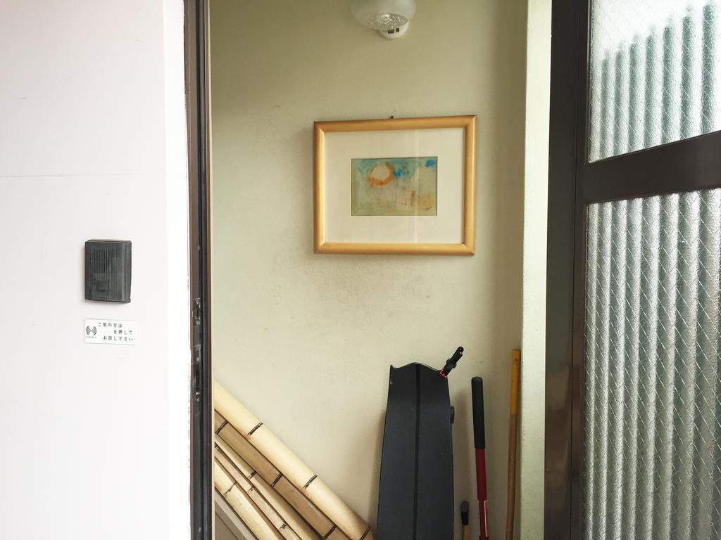 Apartment Toolate